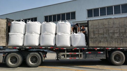 氢氧化铝成品装车